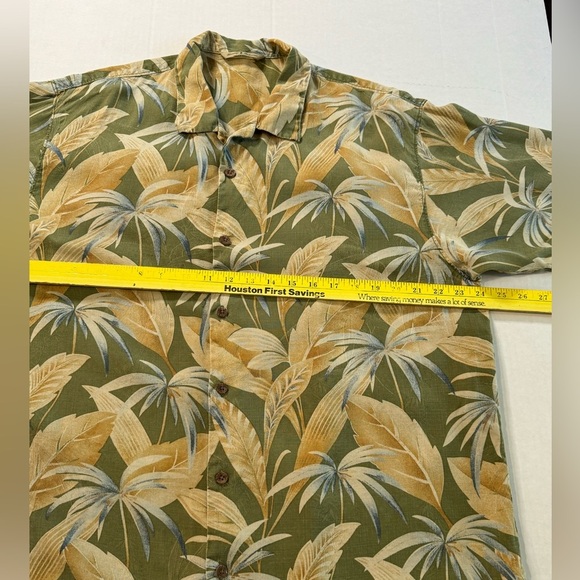 Tommy Bahama Hawaiian 100% Silk Short Sleeve Floral Size X-Large - Picture 4 of 10